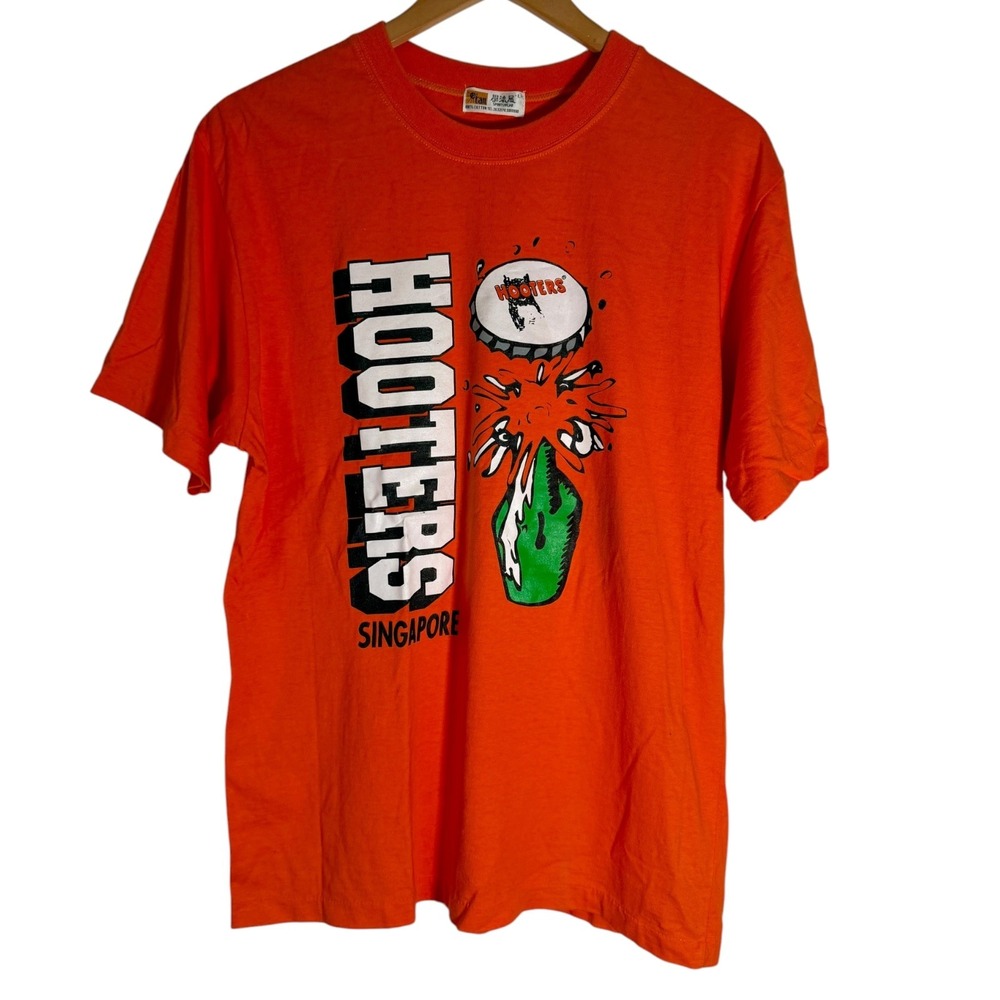 Hooters Singapore Short Sleeve T Shirt Orange‎ Men's Large